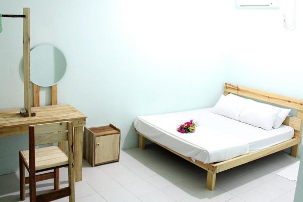 Deluxe Double Room – Eyotwave