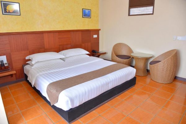 Deluxe Double Room with Balcony- Rashu Hiyaa