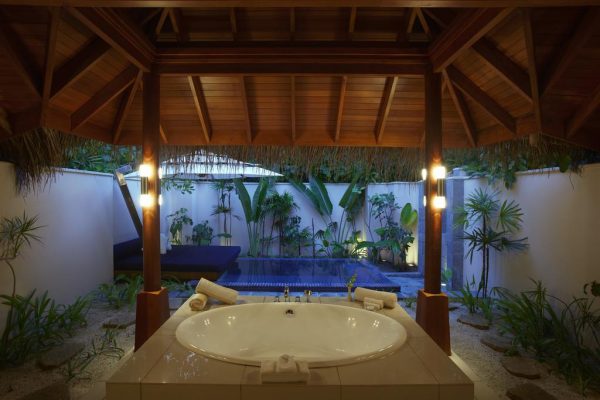 Beach Bungalow with Pool – Huvafen Fushi